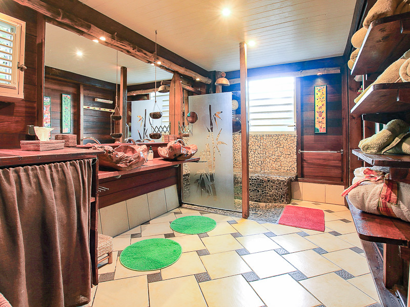 JADEN KREYOL - Gite au charme créole, situation centrale, ambiance locale