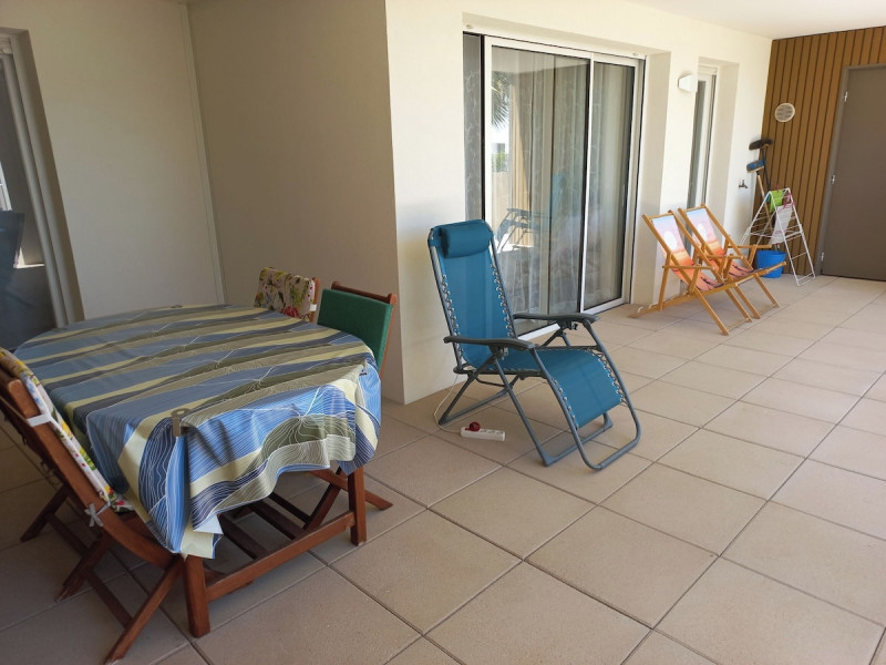 pour vacances 3 pièces 60 m2 à 4 mn de la plage avec deux salles d eau  et grande terrasse