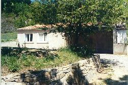 Maisonette dans la garrigue