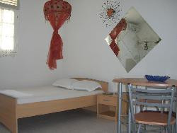 F1 dans villa face piscine