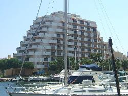 CANET PLAGE BEAU STUDIO CLIMATISE 4 PERS 200M DE LA PLAGE VUE MER