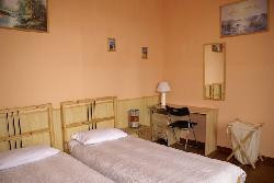 ROME CENTREVILLE ENTRE COLISÉE ET GARE CENTRALE