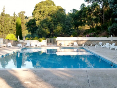 Beau Rez-de-jardin dans un domaine avec Piscine chauffée, Tennis...