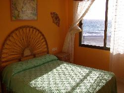ANDALUCIA-SALOBREÑA UN APPARTEMENT DANS UNE PREMIÈRE LIGNE DE PLAGE