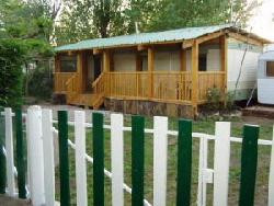 Vias, 34, loue 1 mobil-home + 1 caravane sur terrain privé (8 pers. maxi)
