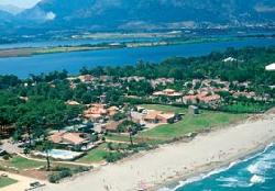 Haute Corse- Bord de mer, accès direct plage- Bungalow studio 4 couchages-