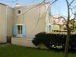 Ile de Noirmoutier en Vendee location d'une maison de vacances avec acces direct à la plage