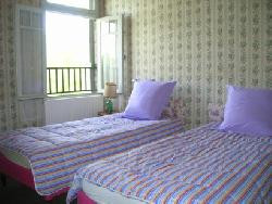 gîte pour 18 personnes avec piscine