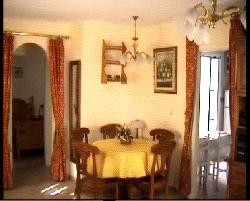 CHARMANTE VILLA, TOUTE PROCHE DE LA MÉDITERRANÉE !!!