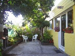 AGREABLE F3 MEUBLE ST GILLES LES BAINS