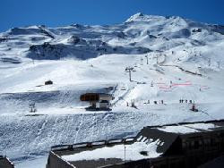 PIAU ENGALY STUDIO 4 PLACES PLEIN SUD FACE AUX PISTES