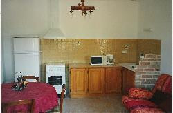 Loue appartement F3 dans grand mas en pierre à la campagne