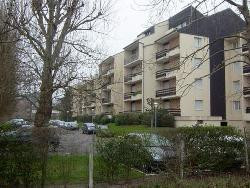 Petit logement de 2 pièces, tout confort : lave linge et lave vaisselle, à 800m de la plage