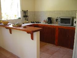 TERRE DE HAUT-LES SAINTES-VILLA 90 M2-4/5 PERS- L0C A LA SEMAINE