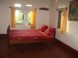 Location Bungalow "Les Bougainvilliers"  dans un cadre cool et revivifiant à Amborovy-MAJUNGA-MADAGASCAR