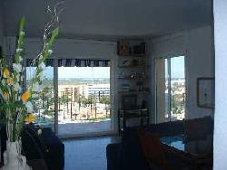 appt dernier etage vue panoramique mer et montagne 200ml plage