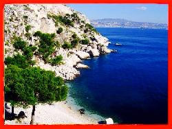 MAISON NEUVE - BELLES PRESTATIONS - PROCHE PLAGES ET CALANQUES