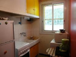 Studio central Cassis avec balcon et parking privé