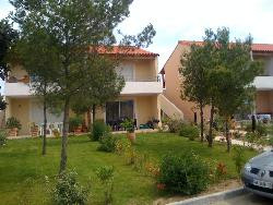 T2 équipé pour 4P à 200m de la mer (carro- côte bleue) dans résidence vacance