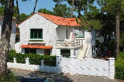 La Baule les Pins maison / jardin à 150m plage & commerces (ave Lajarrige) pour 8adultes & 4enfants