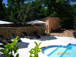 a louer studio/mezzanine avec terrasse et piscine