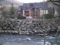 APPARTEMENT rez de chaussée exposé PLEIN SUD 4 personnes,jacouzzi, salle musculation,