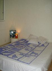 Appartement avec sa terrasse dans un environnement verdoyant