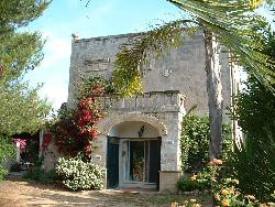 VACANCES A LA MER EN ITALIE POUILLES DANS ANTIQUE FERME