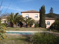 superbe maison avec piscine et jardin paysager.idéale pour passer des vacances sur la côte