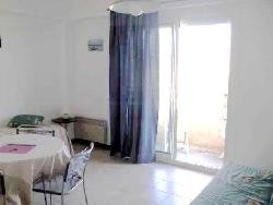 STUDIO 150M MER TRES BELLE VUE MER