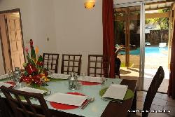 VILLA 3*,PEREYBERE,PISCINE PRIVEE,5MN A PIED PLAGE,CUISINIERE,WIFI ET VOITURE OFFERTE . A PARTIR DE 140€/J POUR 8/10 PERS.