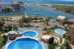 ROSAS isla de rosas loue studio30m²+balcon vue degagee sur mer et marina