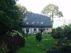 Location maison pour 9 personnes les pieds dans l'eau en Bretagne