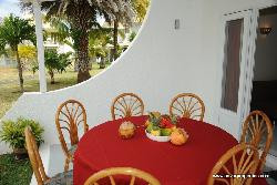 VILLA 3*,PEREYBERE,PISCINE,3MN A PIED PLAGE, CUISINIERE et WIFI, A PARTIR DE 90€/J POUR 6/8 PERS