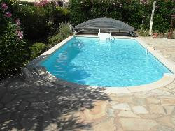 Appartement T2 BANDOL dans Villa avec piscine et jardin tout confort et au calme