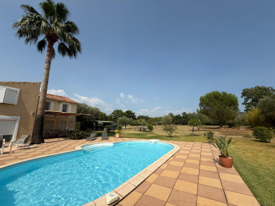 Maison avec piscine, proche d'Hyères