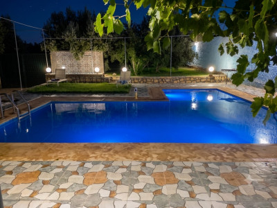 Spacieuse villa équipée avec piscine privée