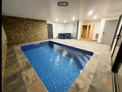 Gîte luxueux, classée 5 étoiles, pour 2 : piscine intérieure, jacuzzi & sauna privés… le spa rien que pour vous (et votre moitié si vous la prenez)