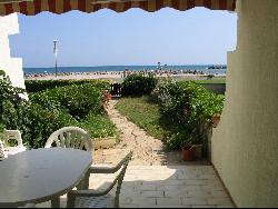 PALAVAS F2 REZ DE JARDIN