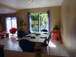 Non loin du Mont-Saint-Michel, Loue gîte tout confort au bord de la mer de la Manche; pour en savoir plus, venez  en famille dans une maison confortable.ANCV