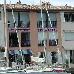 Location vacances appartement 2 pieces Port Grimaud face Saint Tropez