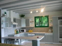 maison standing avec piscine pirvée