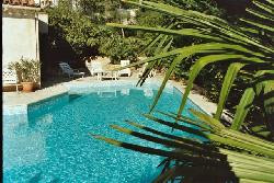 Villa avec piscine à 15 Km de la mer