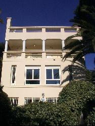 LA VILLA RIVIERA (10 kms de SAINT-TROPEZ)