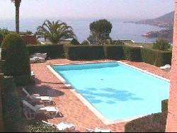 Cannes - Théoule sur mer - Saint Raphaël, L'ESTEREL