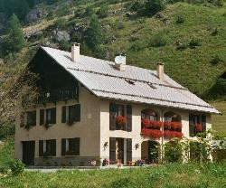 PART LOUE APPART. ARVIEUX EN QUEYRAS H. ALPES ALT 1500