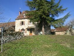 maison au milieu de le campagne.