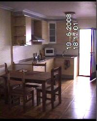 CHARMANTE MAISONNETTE AVEC PISCINE, PROCHE DE LA PLAGE