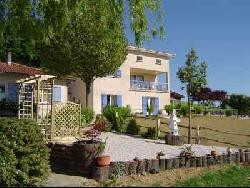 Grand gîte 30 pers maxi avec piscine pour séjour ou week-end en famille