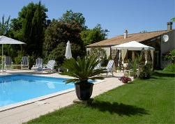 A louer gite avec piscine pres de la Rochelle